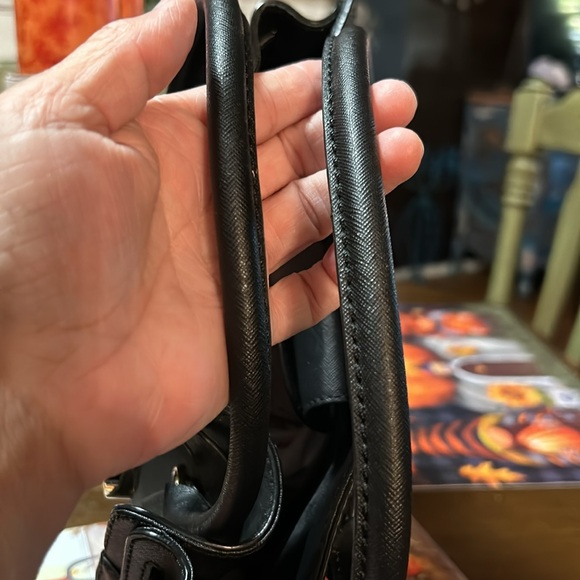 Michael Kors black shoulder purse - Picture 5 of 12